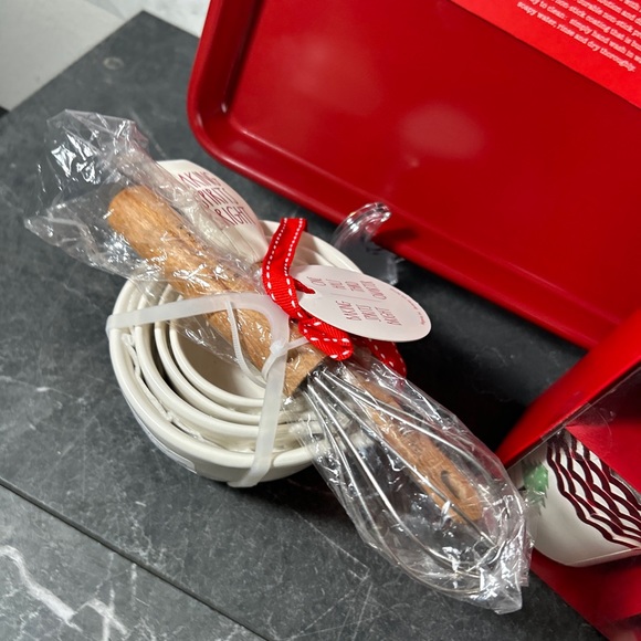 Rae Dunn Christmas Measuring Cups, Baking Sheet & Baking Cups - Picture 6 of 10